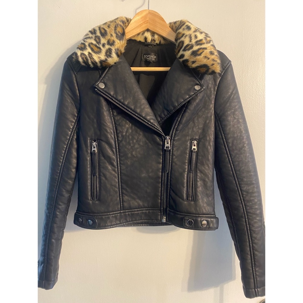 * Topshop * Leopard Faux Fur Collar Black Vegan Leather Moto Jacket sz 4 $178
